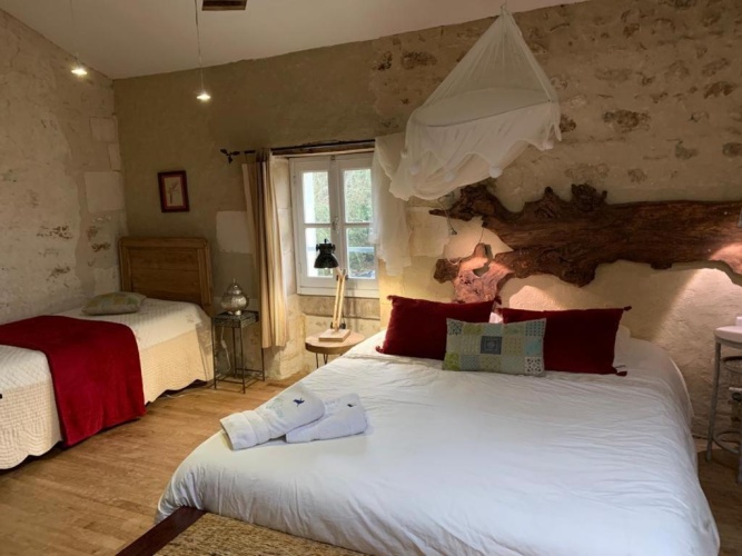 Standard Triple room