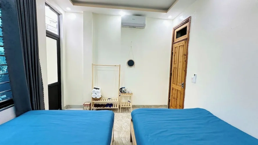 Standard Twin Family room with balcony and with city view
