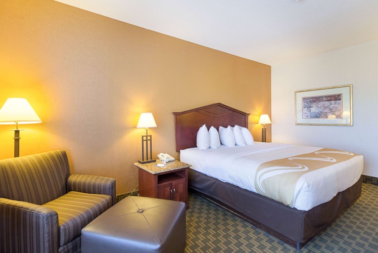Quality Inn photo 8