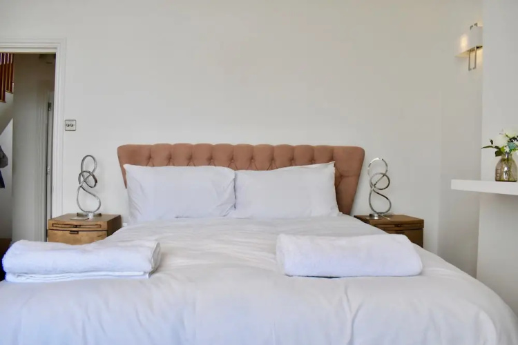 Three Bedroom Penthouse in Brighton