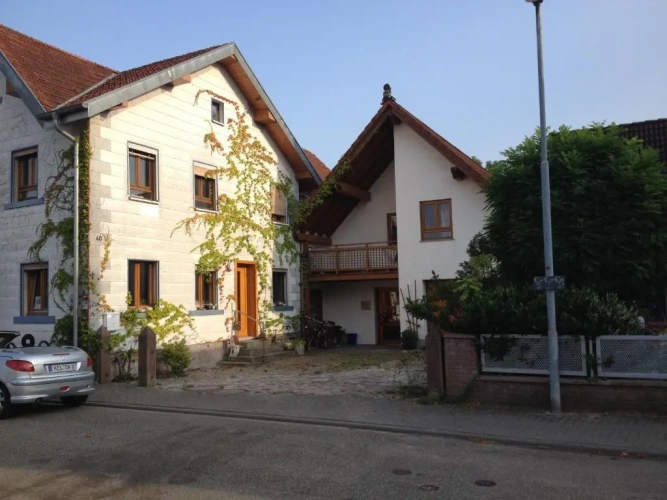 Apartment with garden view
