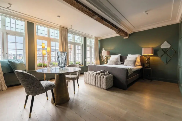 Rooms With A View