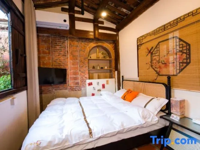 2 Bedrooms Suite