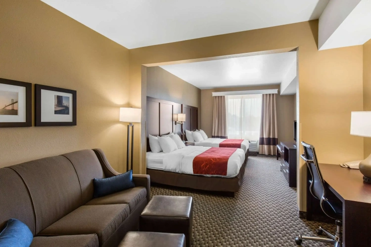 Quadruple Suite