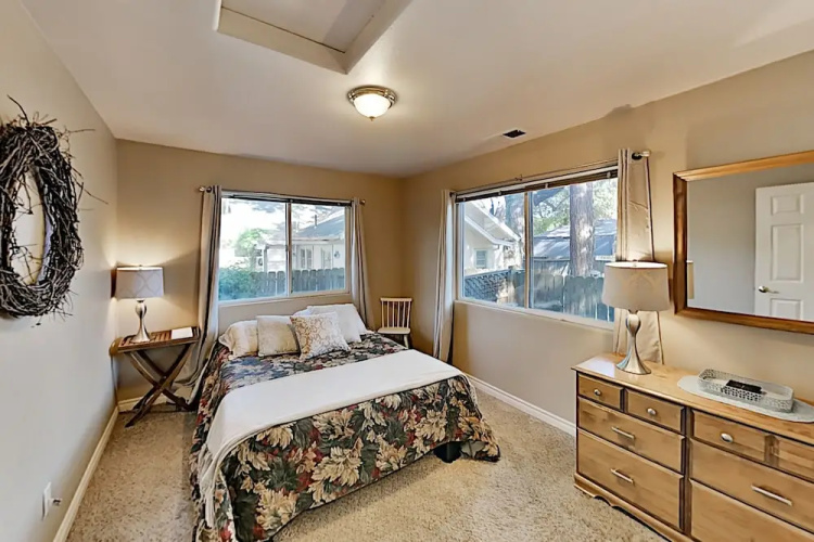 1929oaks 3 Bedroom Home