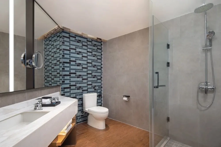 Standard Quadruple room with garden view