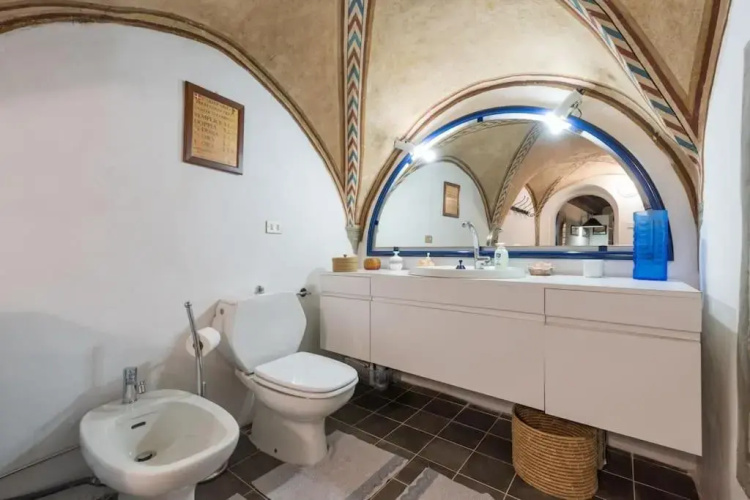 Renaissance Apartment