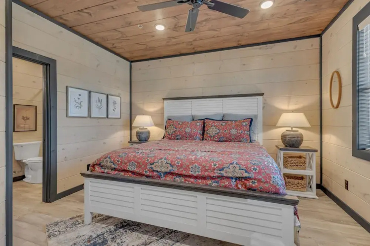 Cozy Cub Luxury Cabin Pigeon Forge