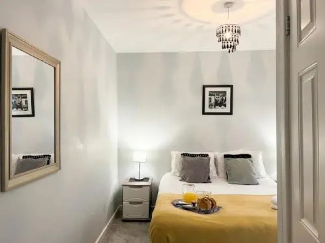 Berkeley Apartment