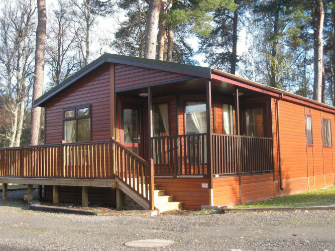 Loch Kinord Hotel