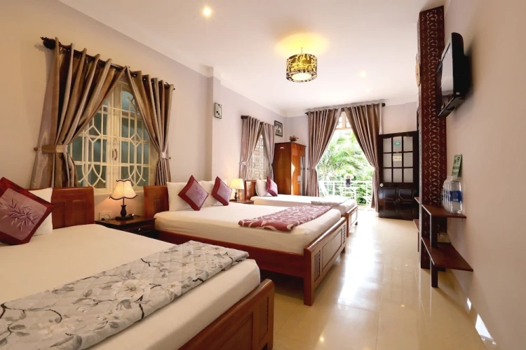 Standard Family room with balcony and with garden view