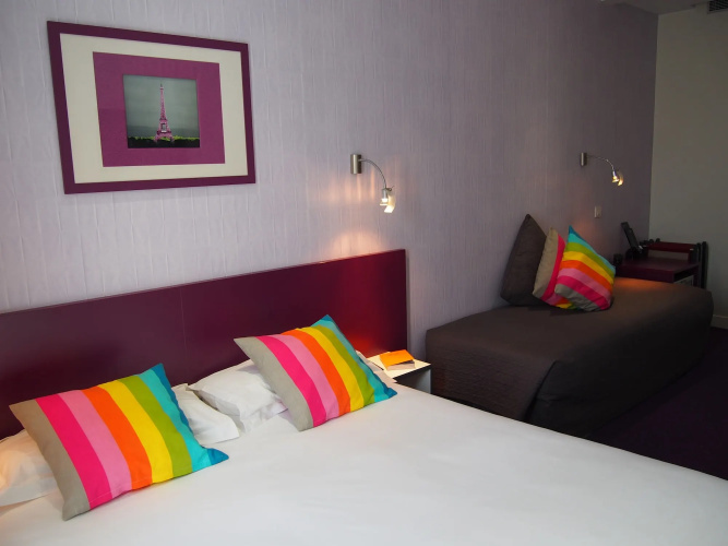 Porte de Versailles Hotel