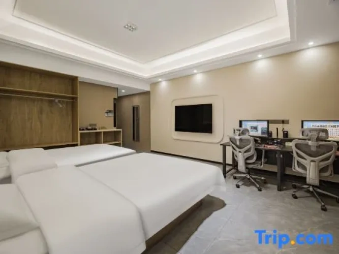 Grand room
