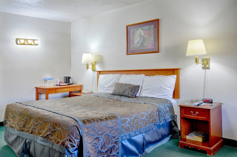 The Palms Motel