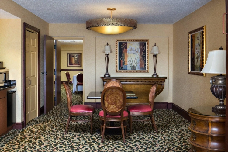 Double Suite