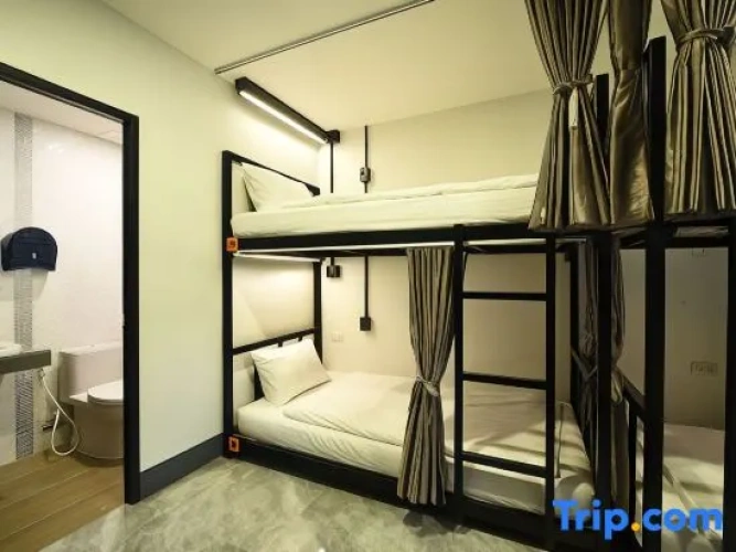 Bed in Dorm (female dorm)
