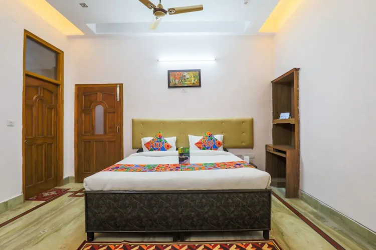 FabHotel Samridhi Residency