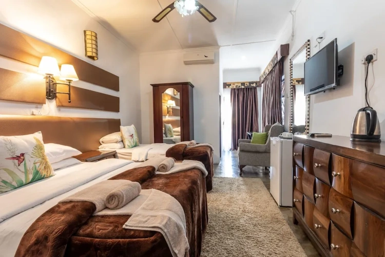 Deluxe Triple room