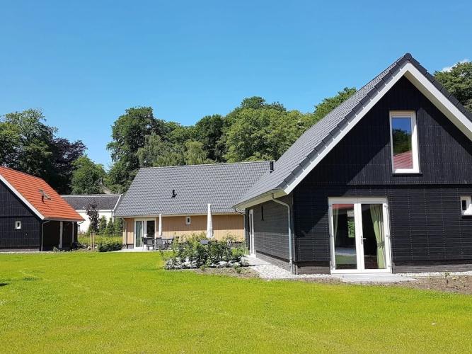 Modern Villa With Garden