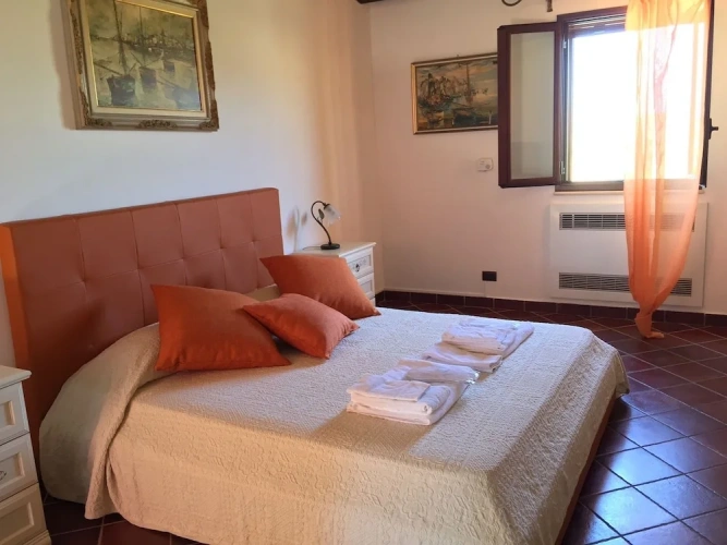 Standard Triple room with view