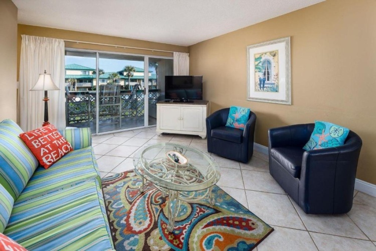 2 Bedrooms Apartment