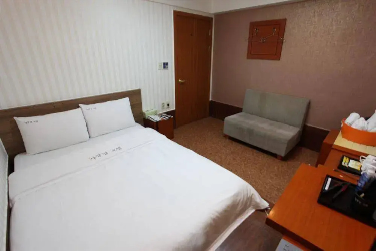 Hotel Sarangbang