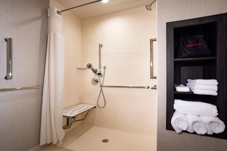 1 Bedroom Quadruple Suite