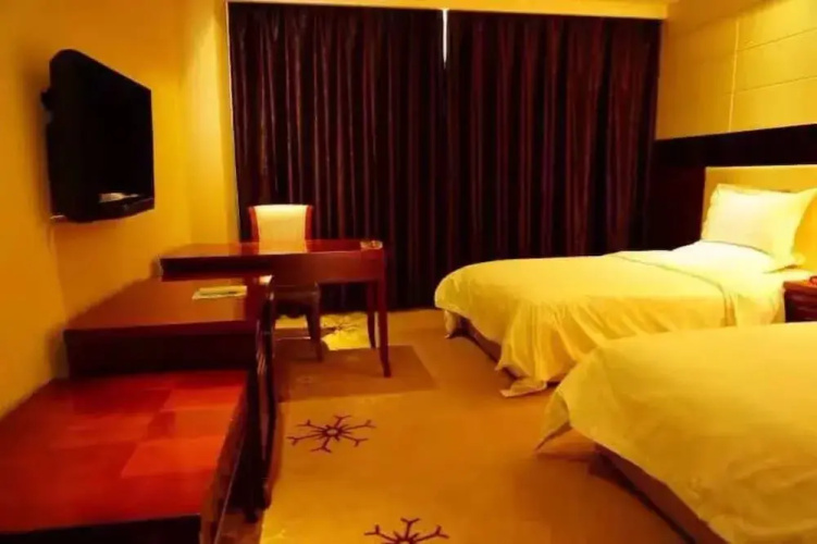 Xining Xibai Hotel