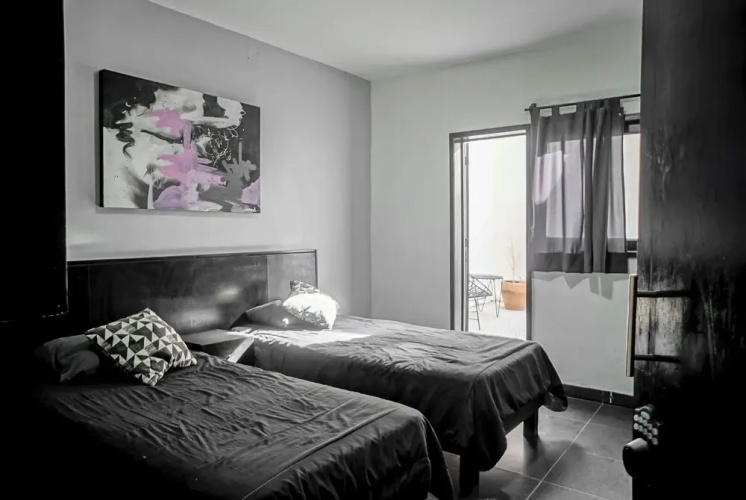 Private room Downtown 2 Guests