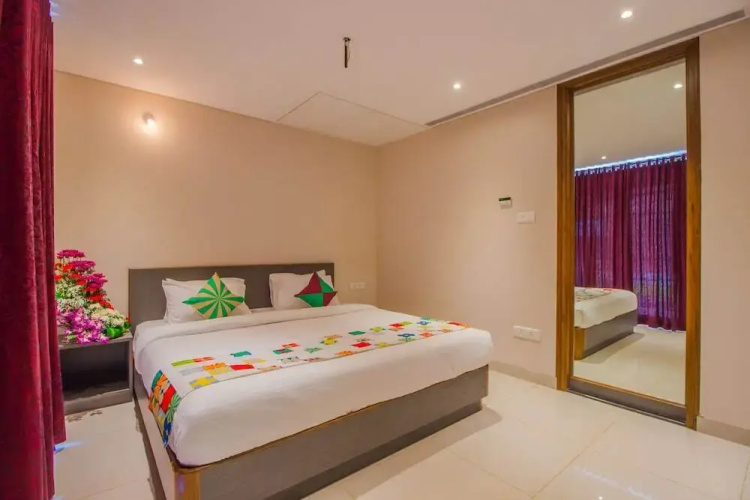 OYO Home 14986 Charming 1 BHK