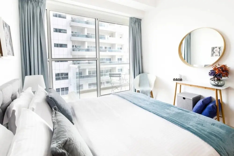 Modern and Stylish 1BR in Business Bay