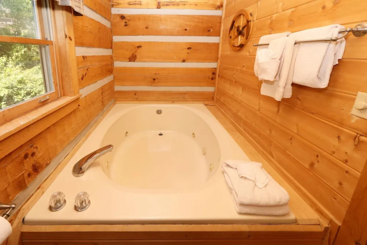 A Walk in the Clouds - Two Bedroom Cabin