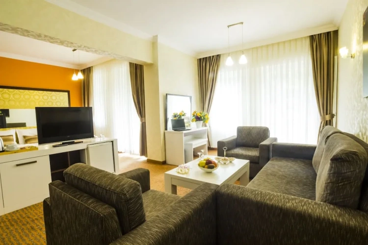 Suite with balcony