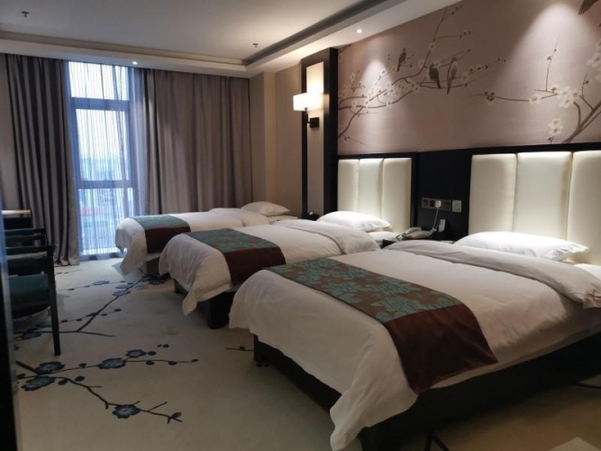 Standard Triple room