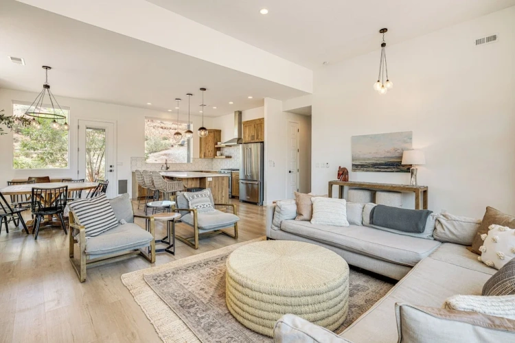 3 Bedrooms Cottage