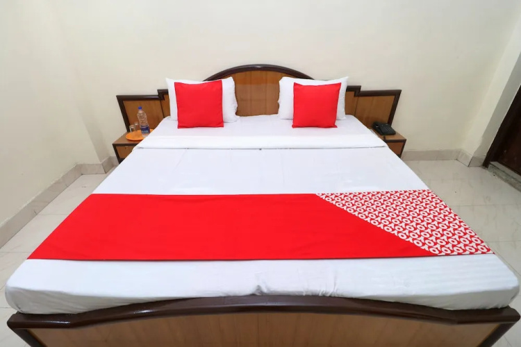 Ab Hotel By OYO Rooms