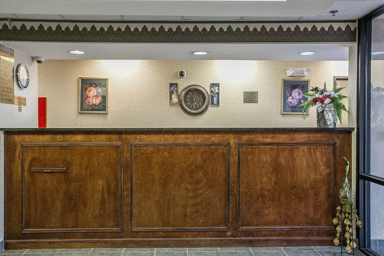 Rodeway Inn & Suites
