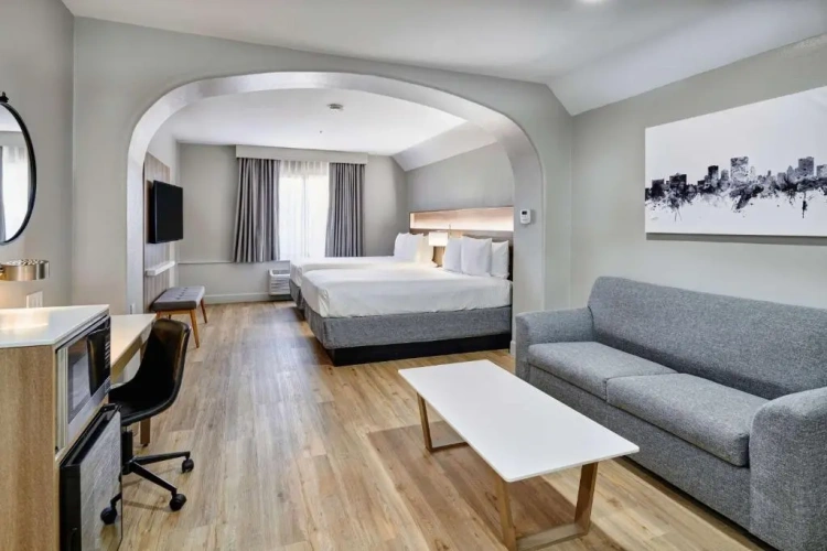Standard Quadruple room