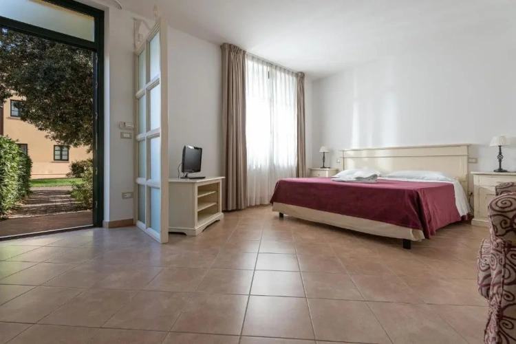 Standard Double Basement room