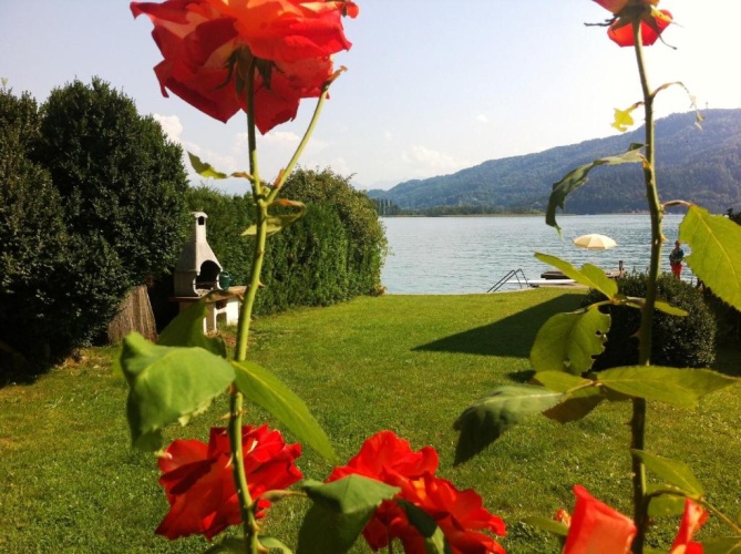2 Bedrooms Double Apartment with lake view