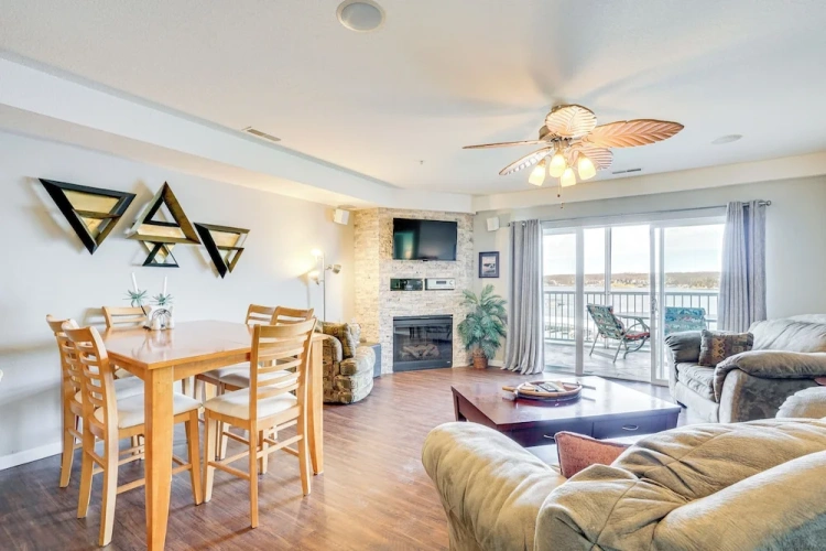 3 Bedrooms Apartment