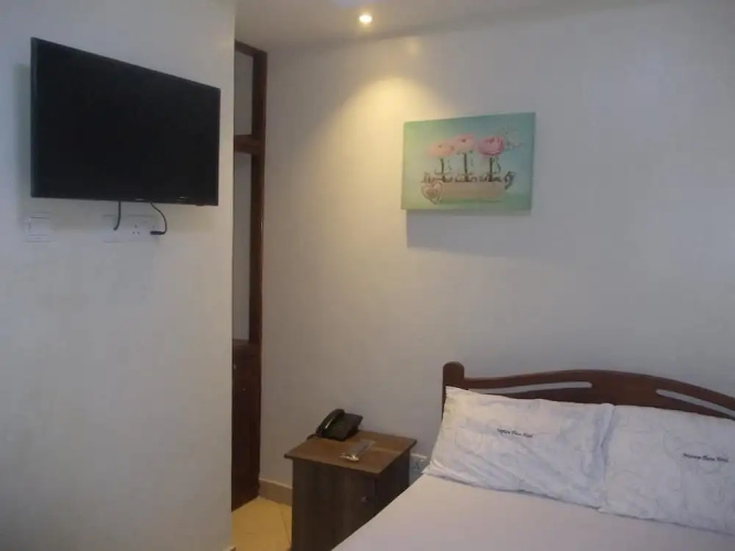 Neptune Plaza Hotel