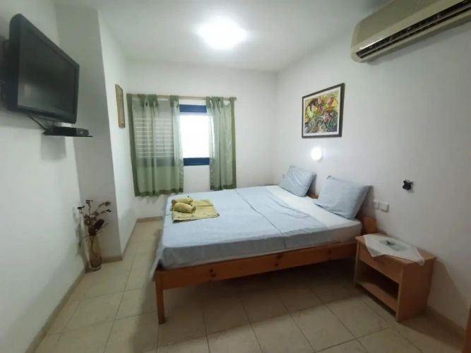 2 Bedrooms Cottage