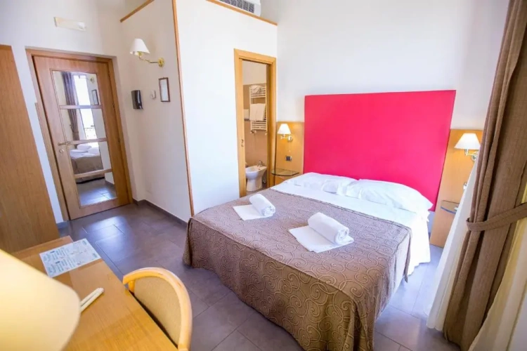 Standard Double room with sea view