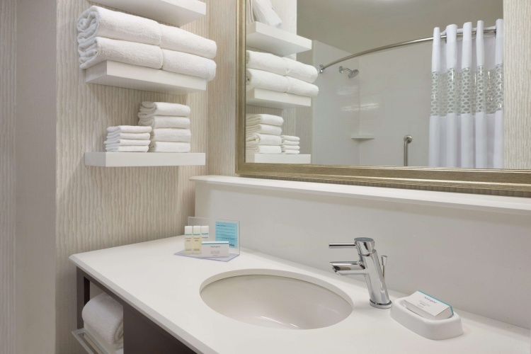 Hampton Inn & Suites Rosemont Chicago O'Hare photo 8