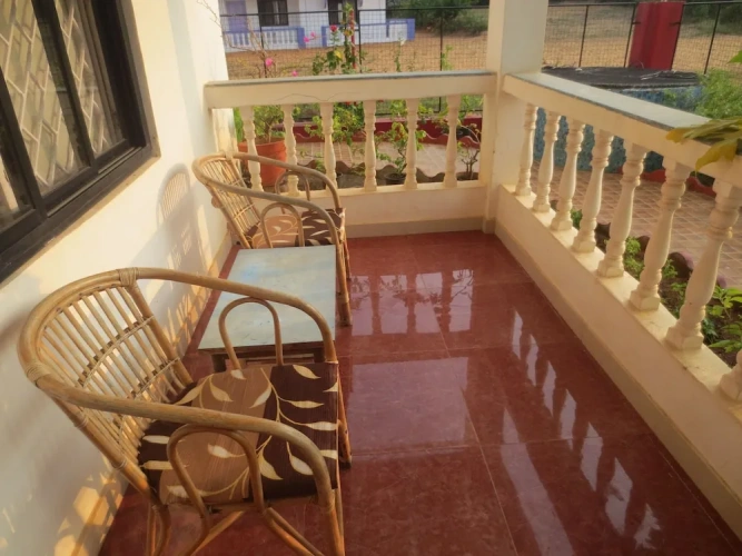 Standard Twin Basement room with balcony