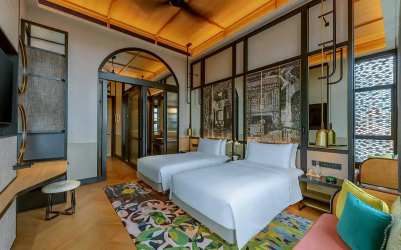 Premier Twin room with balcony