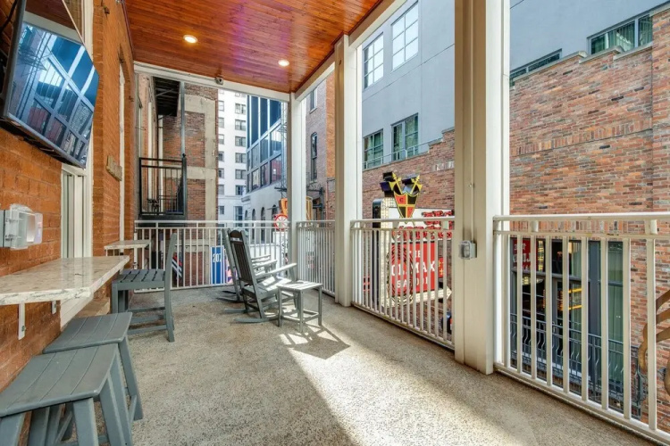 The Majestic Lofts