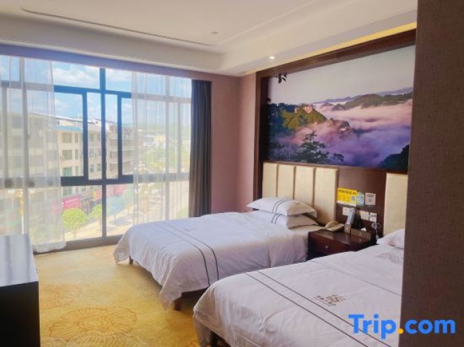 Deluxe Double Suite