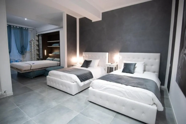 Deluxe Quadruple room